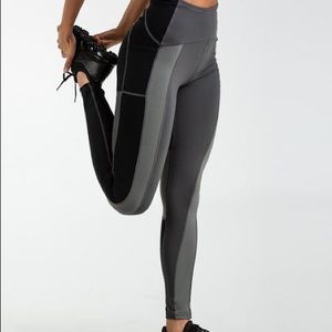 Gymshark Tonal Block Leggings S - Black/grey